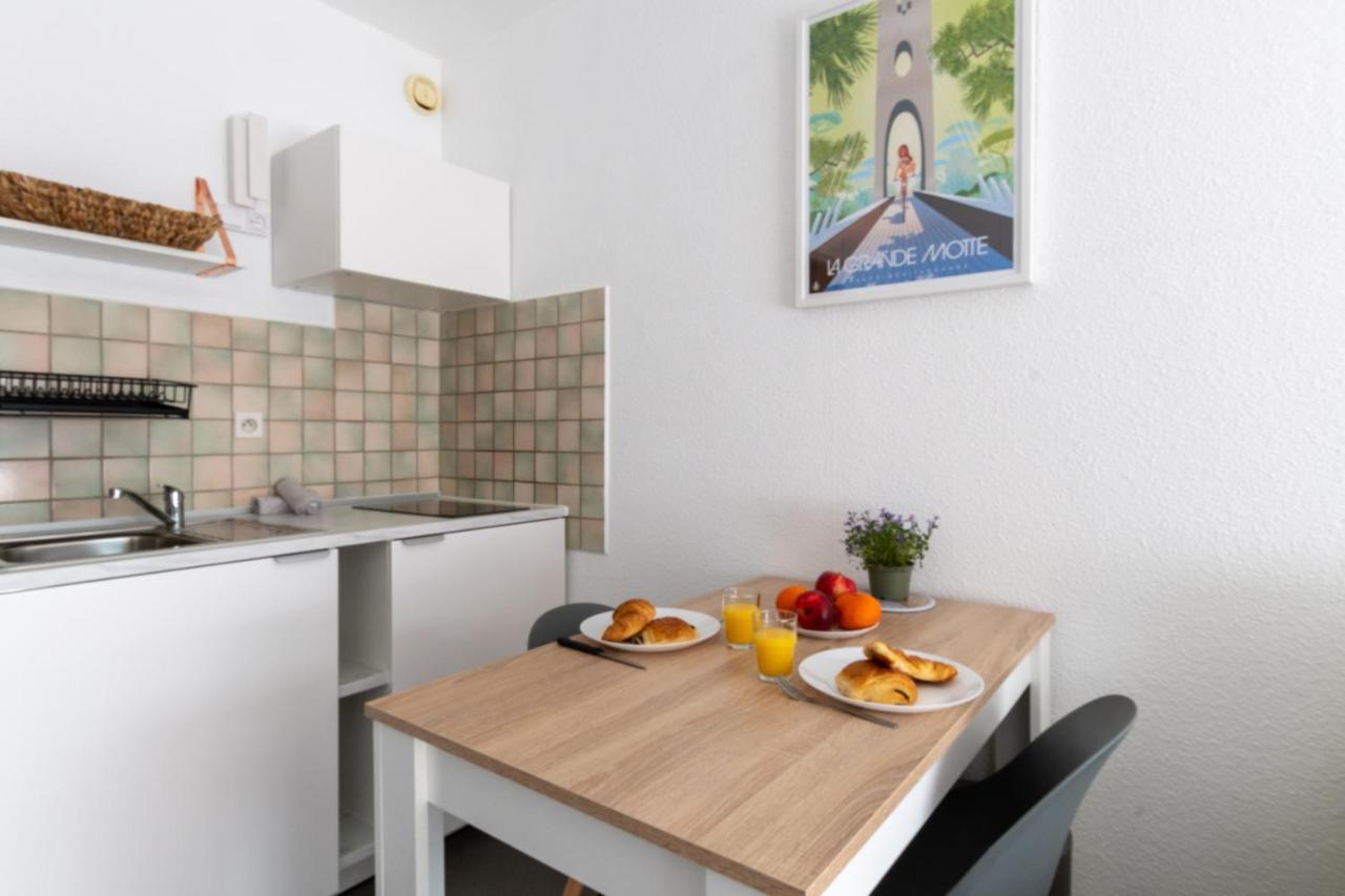 Studio Vasco / Confortable / Lumineux / Parking Prive ลา กร็องเดอ-ม็อต ภายนอก รูปภาพ